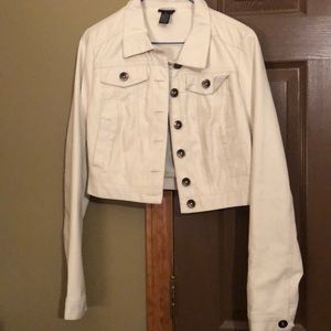 Super cute white leather cropped jacket